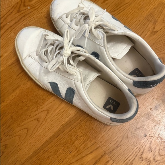 Veja White and Blue Men's Sneakers - Picture 4 of 12